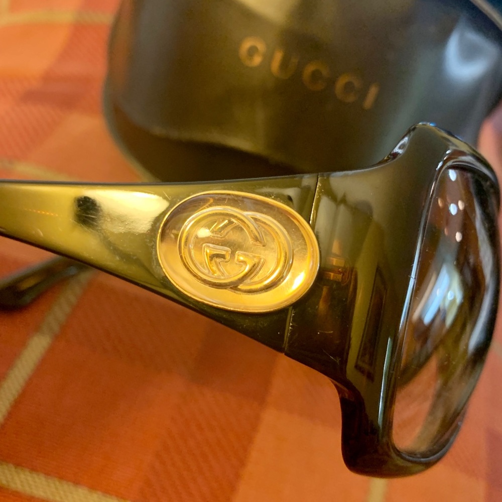 👑✅PRICE FIRM✅NO OFFERS 👑AUTHENTIC GUCCI Oversized Sunglasses. - Picture 6 of 16